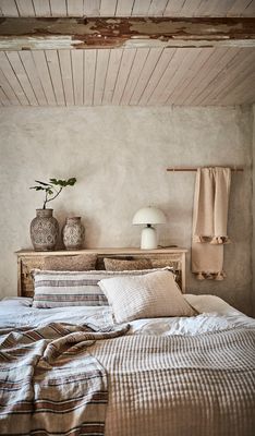 Affari of Sweden FUNGI Bordslampa M, Vit