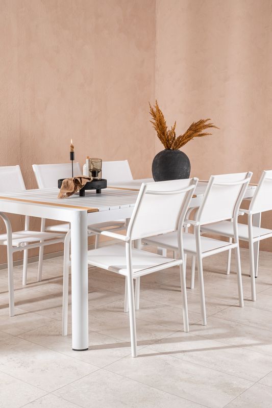 Venture Home Matbordet Togo med stolarna Santorini