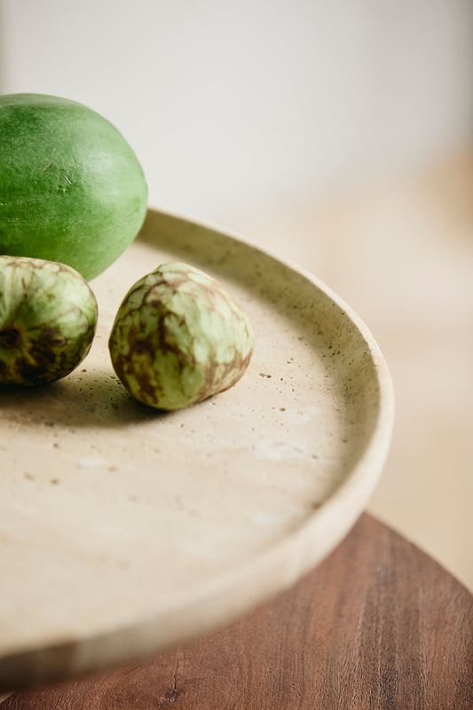 Nordal MASA bricka på fot - elfenben