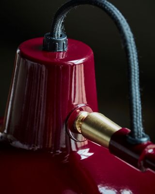 House Doctor Desk Bordslampa Röd