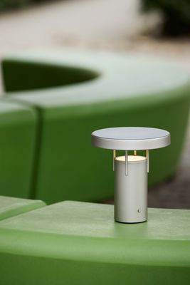 Hübsch BringMe Mini Bärbar Lampa Metallic Sand