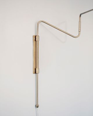 House Doctor Swing Vägglampa i Mässing