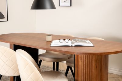 Venture Home Bianca & Velvet Ovalt Matbord 200 x 90 Valnöt + 4 st Matstolar Beige