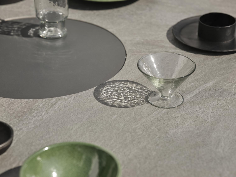 Brafab Kenora matbord 130 cm antracit