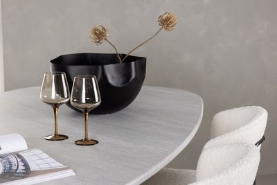 Venture Home Chico & Grönvik 4 st Matstolar Vit + Ovalt Matbord 180 x 90 Ljusgrå