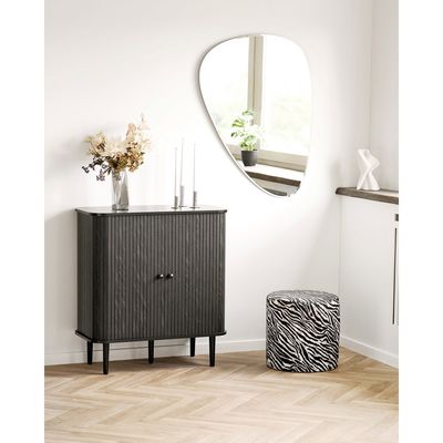 House Nordic Nikko skänk svart med två dörrar, 80 cm