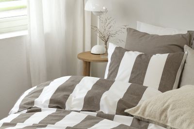 Borganäs Mönstrat Block Stripe bomullspåslakanset Brun 150x210 cm 2 delar
