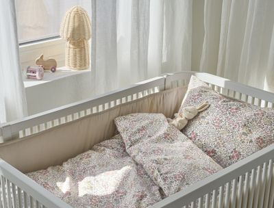 Borganäs Floret Påslakanset Spjälsäng Sand 100x130 38x55