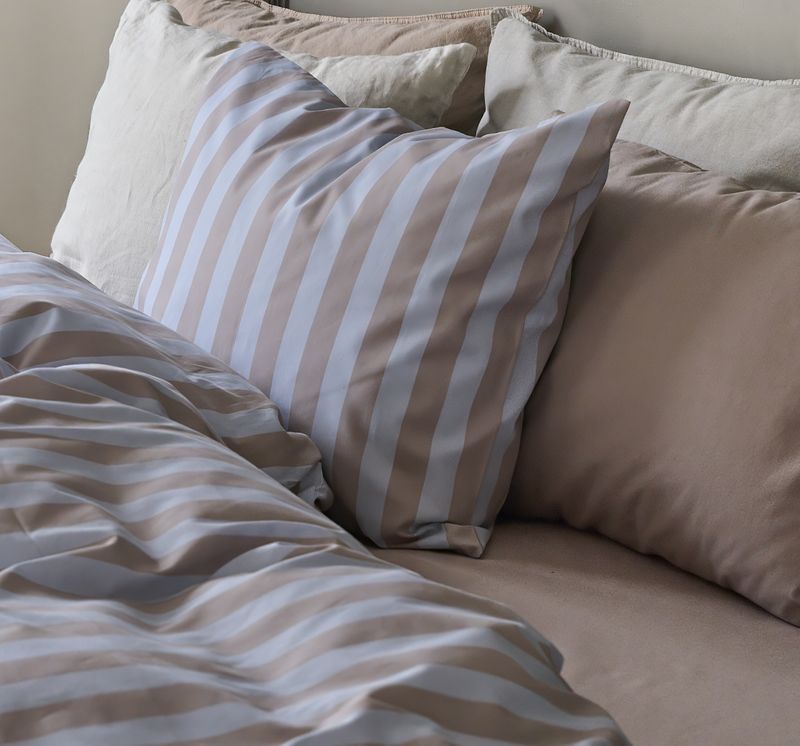 Borganäs Sanna Stripe påslakanset i bomull multi 150x210 cm 2 delar