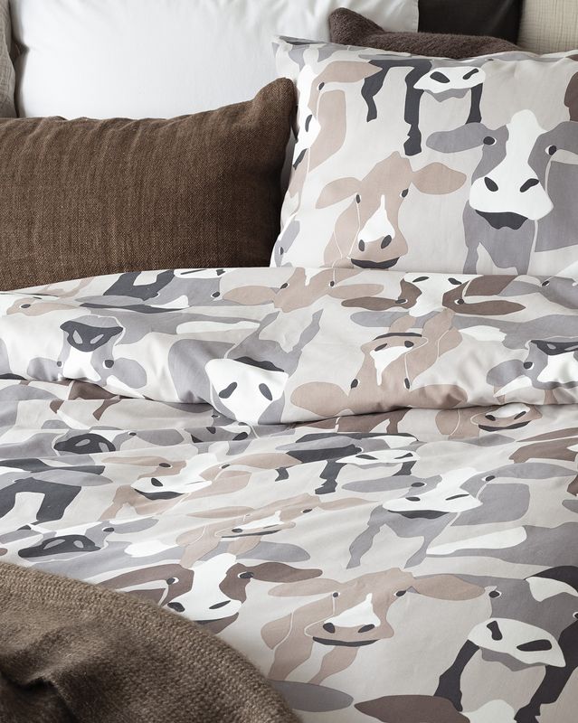 Borganäs Mönstrat Kossor bomullspåslakanset Natur 150x210 cm 2 delar