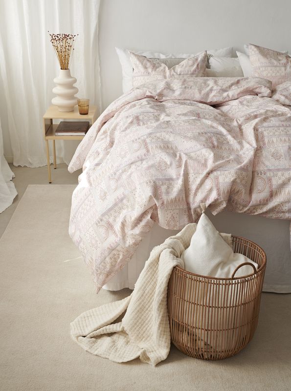 Borganäs Mönstrat Jasmine bomullspåslakanset aprikos 150x210 cm 2 delar
