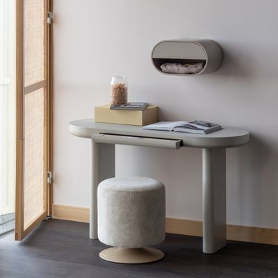WOOOD ISLEN Puff med Vridbar Bas Bouclé Beige