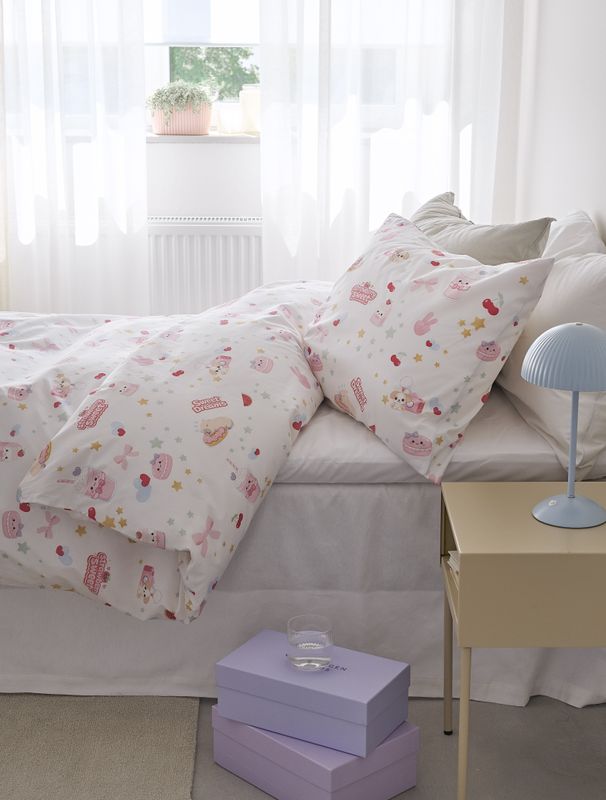 Borganäs Mönstrat Lovely Capybara bomullspåslakanset multi 150x210 cm 2 delar