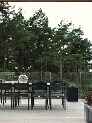 Brafab Naos matbord 100x220-320 cm svart/teak