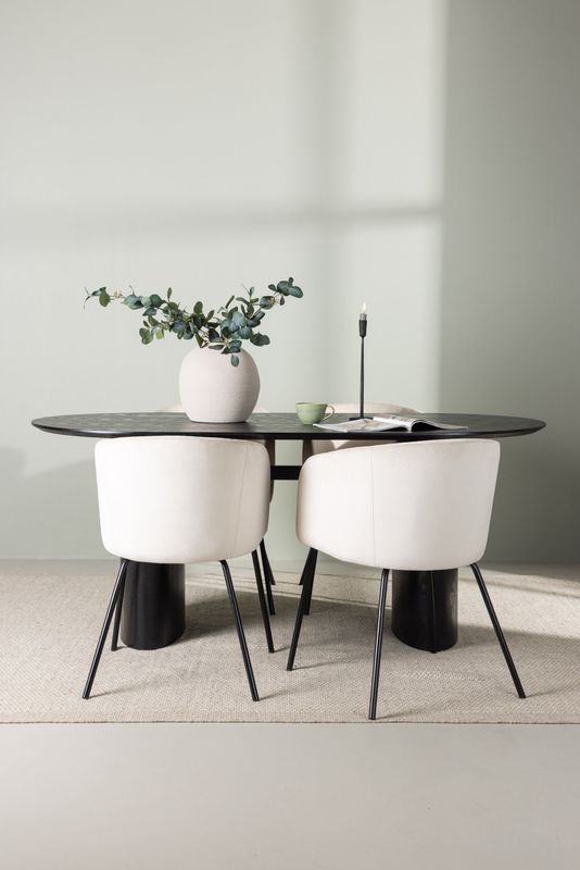 Venture Home Matgrupp Isolde med stolarna Berit