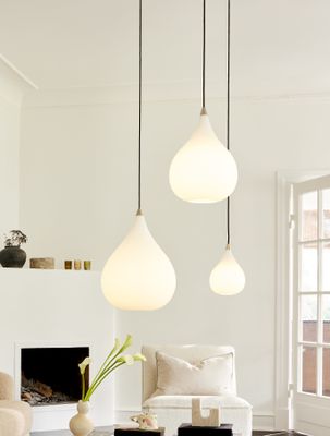 Halo Design DROPS Pendant Pendellampa Opalic, alu Ø30 cm