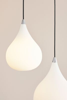 Halo Design DROPS Pendant Pendellampa Opalic, alu Ø23 cm