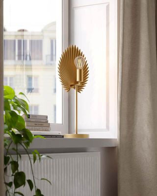By Rydéns Aruba bordslampa guld matt 55 cm