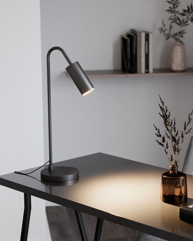 By Rydéns Curve bordslampa svart matt 51 cm
