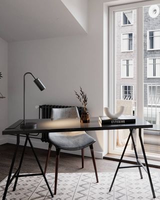 By Rydéns Curve bordslampa svart matt 51 cm