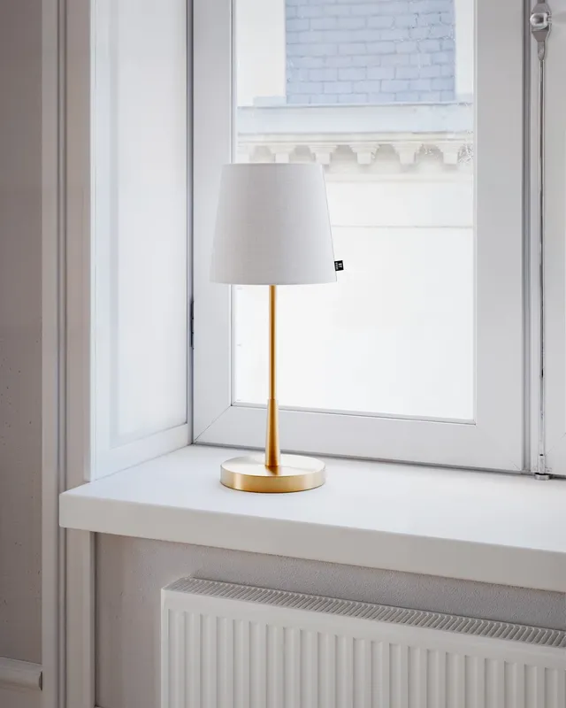 By Rydéns Lumi bordslampa H48.5 cm guld