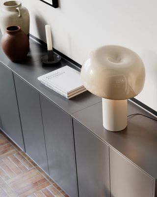 By Rydéns Lean bordslampa beige