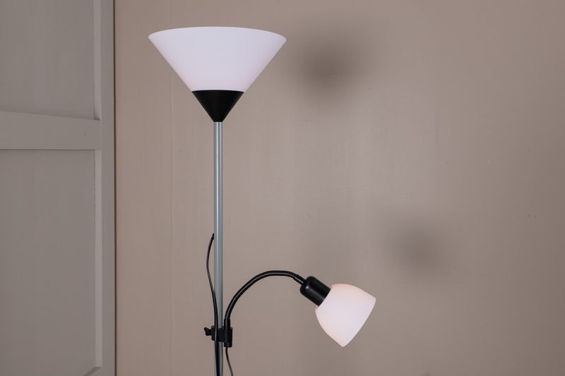 Venture Home Bagasi Golvlampa Ljusgrå