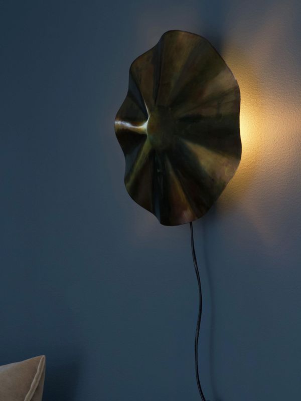 PR Home Aira Vägglampa Oil brass 35 cm