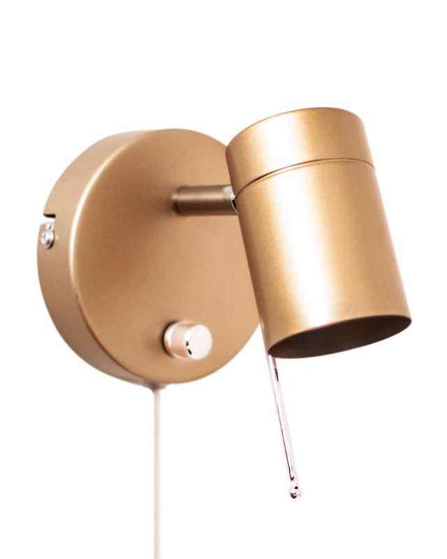 By Rydéns Correct vägglampa guld