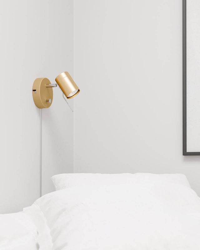 By Rydéns Correct vägglampa guld