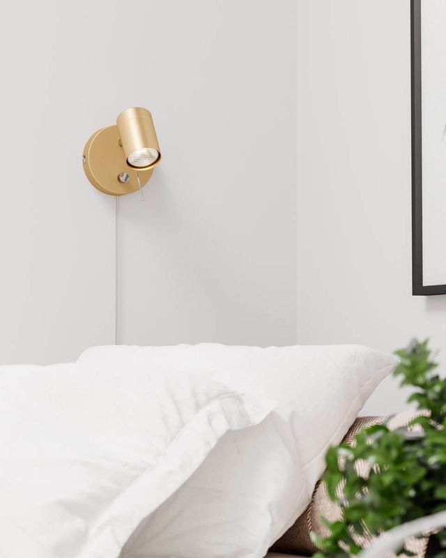 By Rydéns Correct vägglampa guld