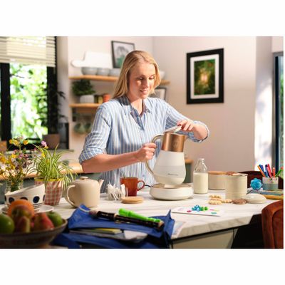 Russel Hobbs Vattenkokare  27450-70 Calm Kettle  1,7l  2400W  Tyst Kokning