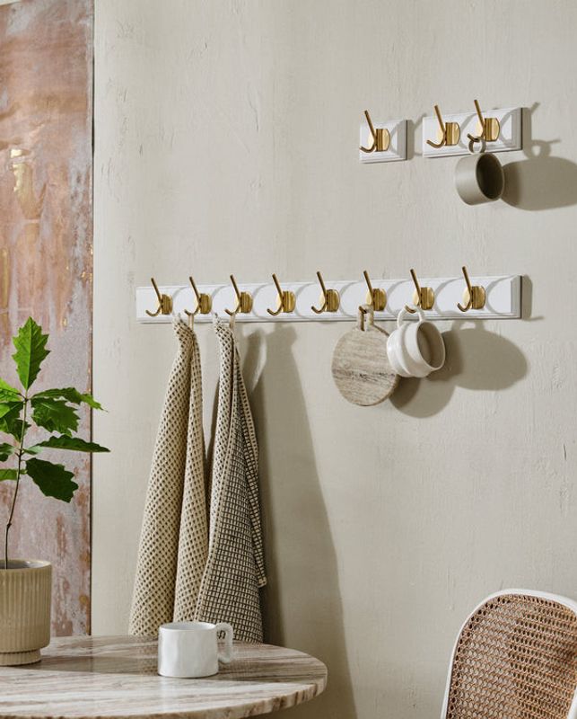 Nordal EDGY klädhängare, 8 krokar - vit