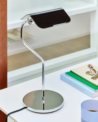 HAY Apex bordslampa Iron black