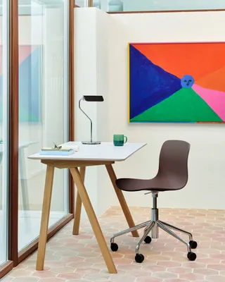 HAY Apex bordslampa Iron black
