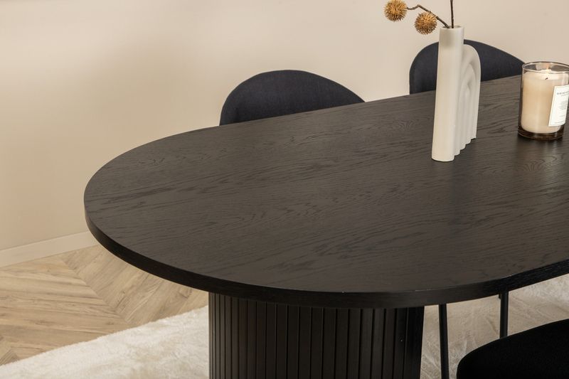 Venture Home Vault & Bianca 4 st Matstolar Svart + Ovalt Matbord 200 x 90 Svart