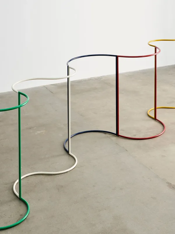HAY Colour Rack s-shape klädhängare Dijon, 144,2x150 cm