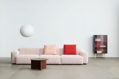 HAY Slit soffbord Lacquered walnut, Ø65 cm
