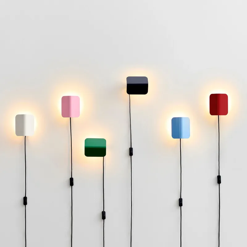 HAY Apex vägglampa Iron black