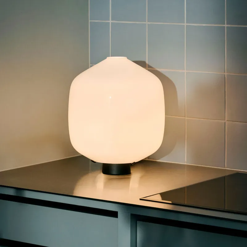 HAY Aspekt Buoy bordslampa Opal/Soft black, 30 cm