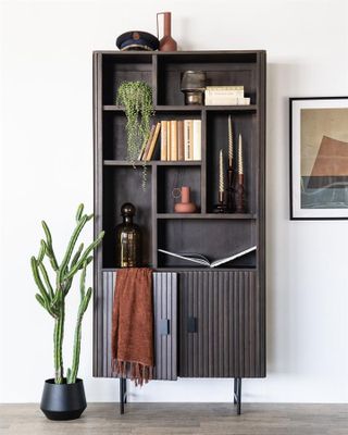 Eleonora Bokhylla Remi - Brun