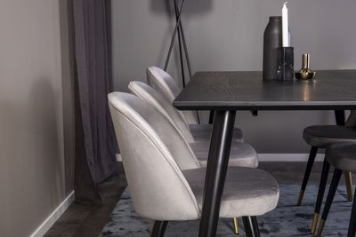 Venture Home Dipp & Velvet Rektangulärt Matbord 180 x 90 Svart + 6 st Matstolar Grå