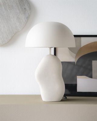 By Boo Aizu - Beige Bordslampa