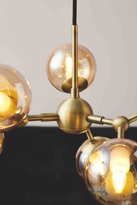 Halo Design ATOM mini Pendellampa Amber, Antik mässing Ø45 cm