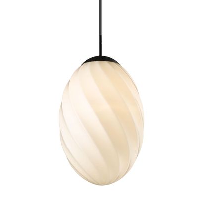 Halo Design Twist Pendant Pendellampa Opal, Svart Ø25 cm