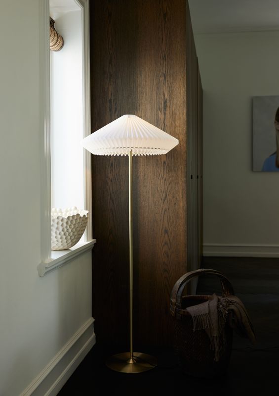 Halo Design Paris - Golvlampa Vit, antique 140 cm