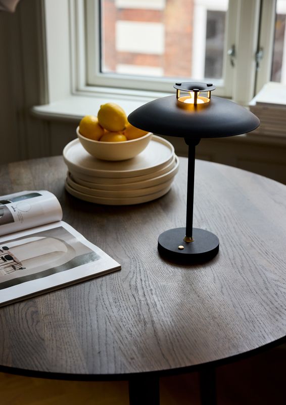 Halo Design Stepp 1-2-3 Portable Bordslampa Svart 30 cm