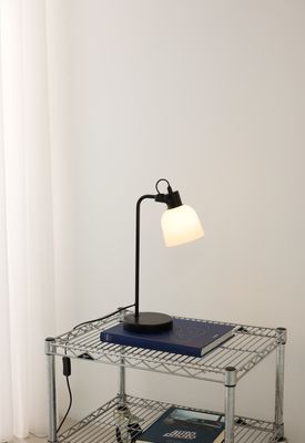 Halo Design Glow Table Bordslampa Opalic, Svart 43 cm