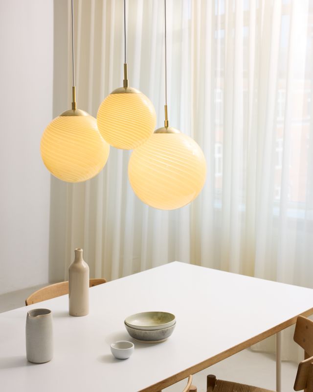 Halo Design Candy Ball Pendellampa Creme Ø20 cm
