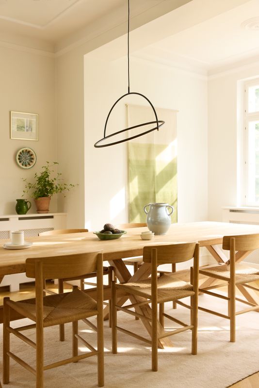 Halo Design Tilt chandelier Pendellampa Svart Ø60 cm